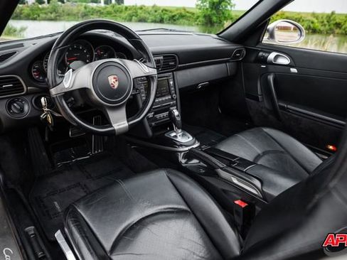 Used 2009 Porsche 911 Carrera RWD image 2
