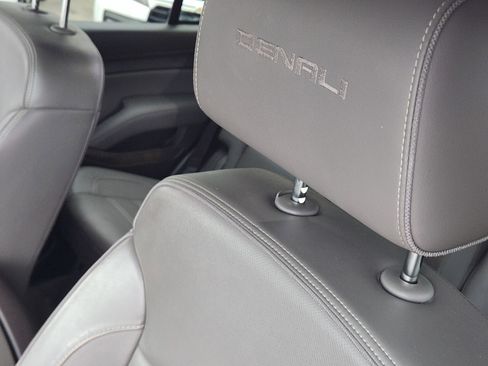 Used 2018 GMC Yukon Denali w/ Open Road Package image 16