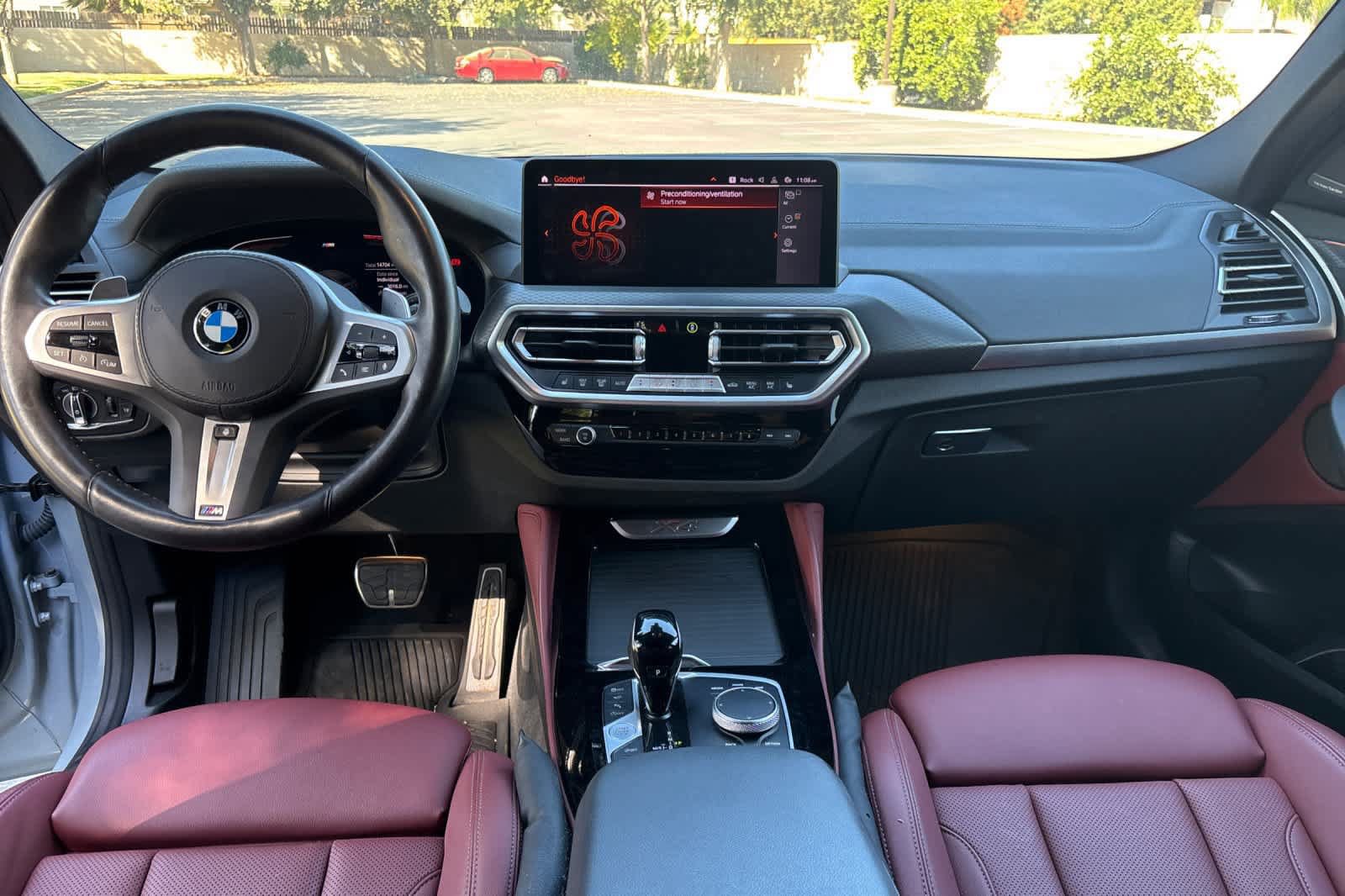Used 2024 BMW X4 xDrive30i AWD/4WD image 4