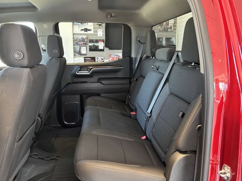 Used 2024 GMC Sierra 1500 Elevation w/ LPO, Elevation Black Package image 19