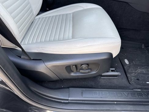 Used 2025 Land Rover Discovery Sport S AWD/4WD image 12