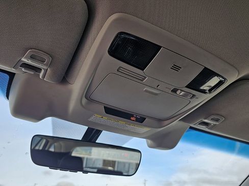 Used 2019 Subaru Outback 2.5i image 27