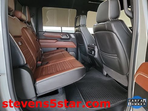 Used 2024 GMC Sierra 2500 Denali Ultimate image 6