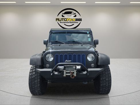 Used 2015 Jeep Wrangler Unlimited Sport w/ Quick Order Package 24S AWD/4WD image 2