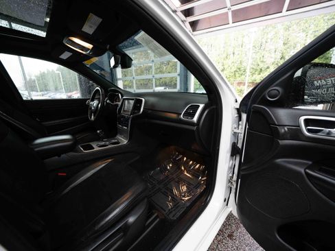 Used 2015 Jeep Grand Cherokee Altitude image 26