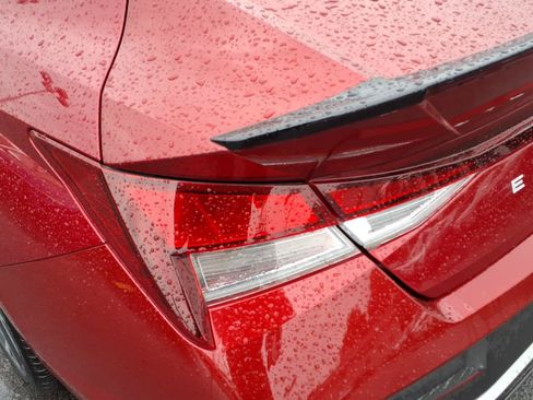 Used 2025 Hyundai Elantra Sport w/ Cargo Package FWD image 16
