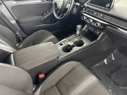 Used 2025 Honda Civic Sport image 26