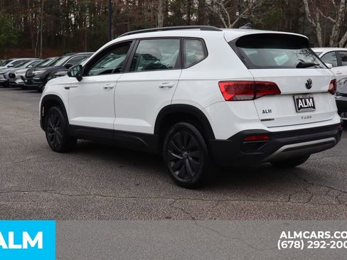 Used 2024 Volkswagen Taos S image 8