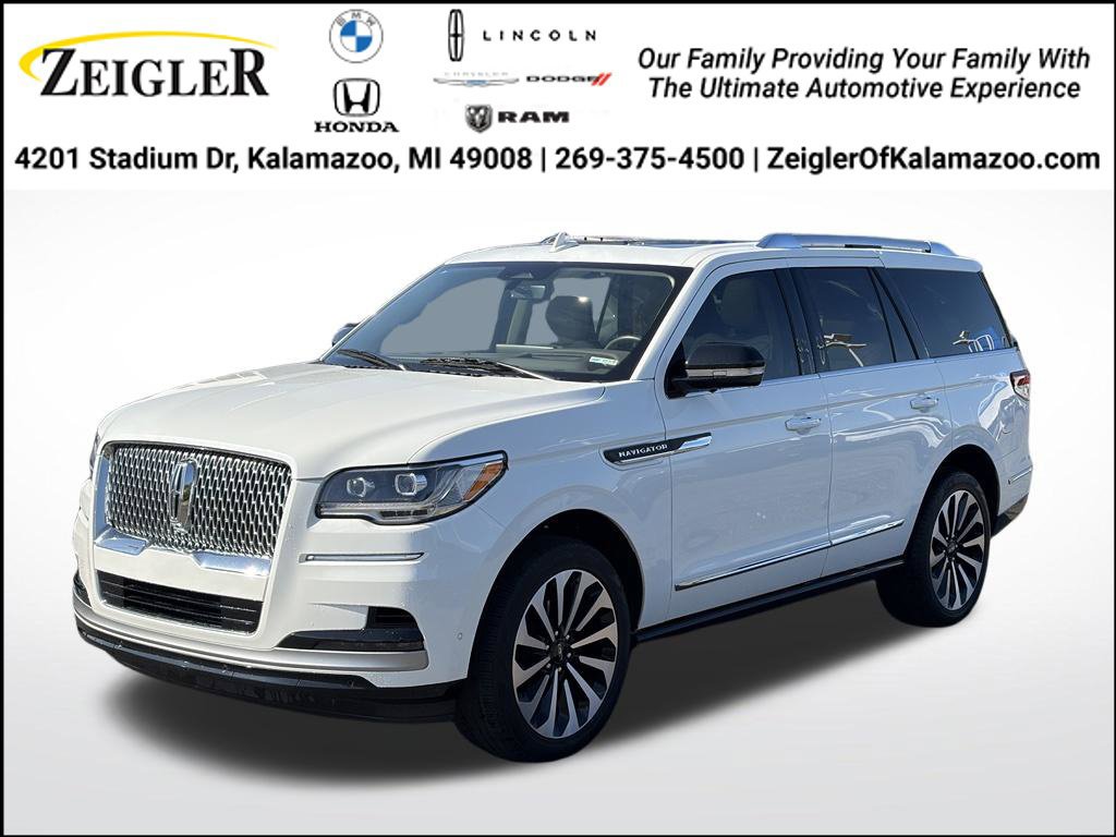 Used 2023 Lincoln Navigator Reserve AWD/4WD image 1