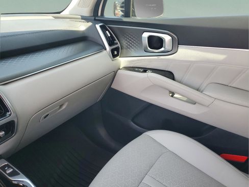 Used 2023 Kia Sorento SX image 25