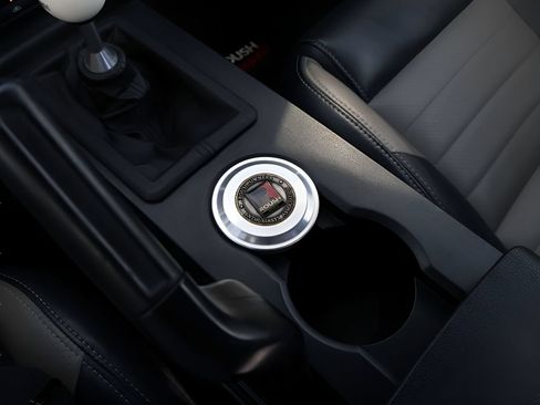 Used 2005 Ford Mustang GT RWD image 40