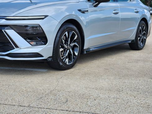 Used 2025 Hyundai Sonata SEL FWD image 11