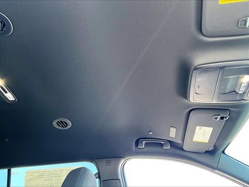 New 2026 Chevrolet Traverse LT w/ LPO, Floor Liner Package FWD image 27