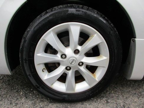 Used 2011 Nissan Sentra 2.0 SL w/ SL Special Value Pkg image 14