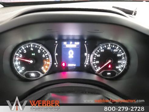 Used 2017 Jeep Renegade Altitude image 20