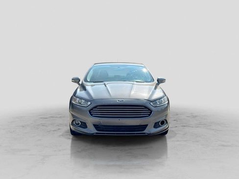 Used 2013 Ford Fusion SE FWD image 9