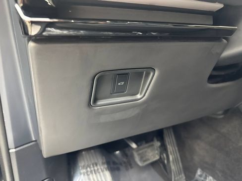 Used 2023 Land Rover Range Rover Sport SE AWD/4WD image 53
