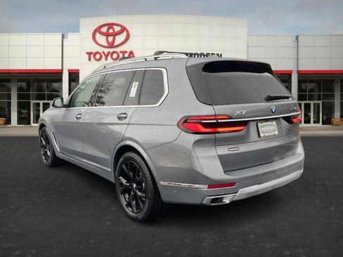 Used 2025 BMW X7 xDrive40i image 3