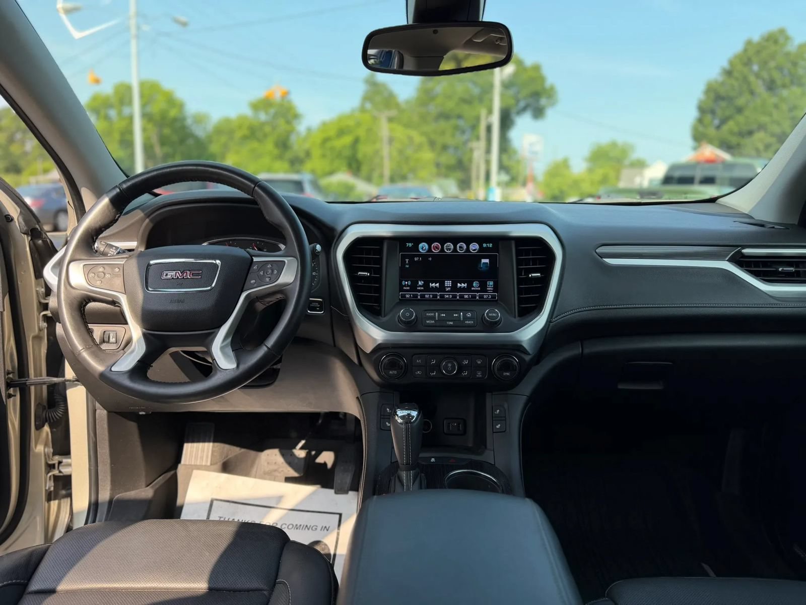 Used 2017 GMC Acadia SLT FWD image 14