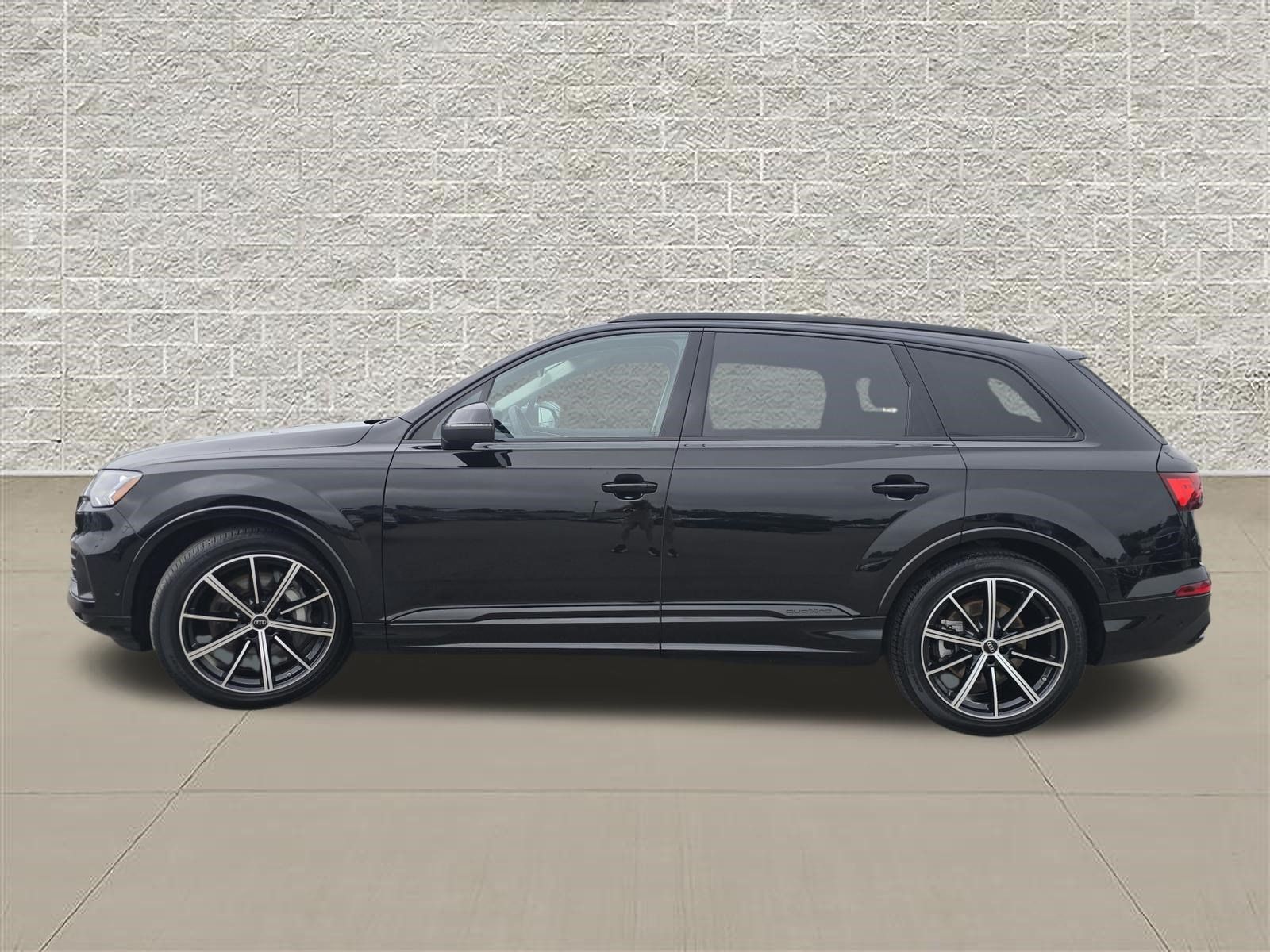 Certified 2024 Audi Q7 3.0T Prestige AWD/4WD image 4