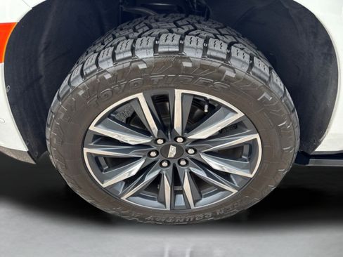 Used 2023 Cadillac Escalade Sport Platinum AWD/4WD image 41