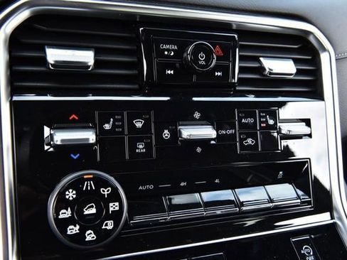 New 2026 Nissan Armada SL image 21