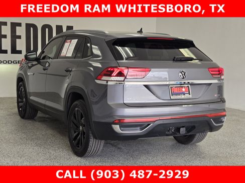 Used 2022 Volkswagen Atlas Cross Sport SE AWD/4WD image 4