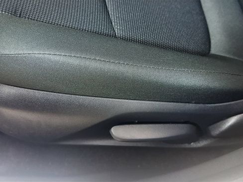 Certified 2025 Toyota RAV4 LE FWD image 19