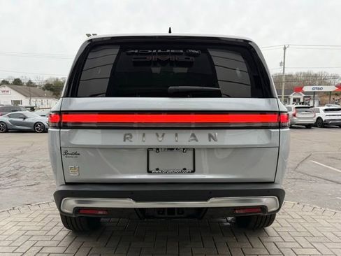 Used 2023 Rivian R1S Adventure image 7