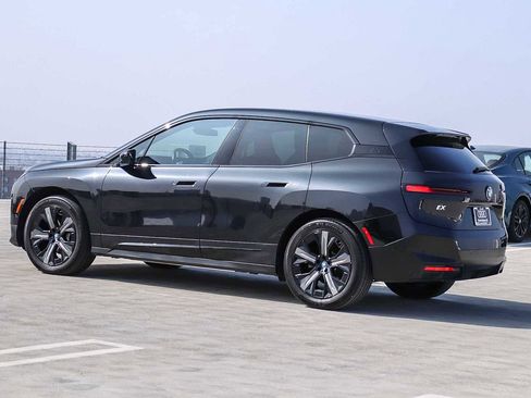 Used 2024 BMW iX xDrive50 w/ Convenience Package AWD/4WD image 6