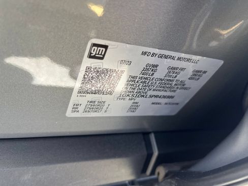 Used 2023 GMC Yukon Denali RWD image 32