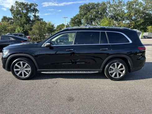 Used 2023 Mercedes-Benz GLS 450 4MATIC image 3