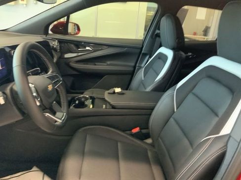 New 2025 Chevrolet Blazer EV LT image 19