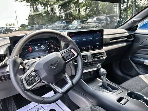 Used 2024 Ford Mustang Coupe RWD image 25