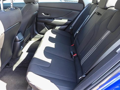 Certified 2024 Hyundai Elantra SEL w/ Convenience Package image 18