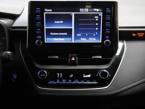 Used 2022 Toyota Corolla SE image 19