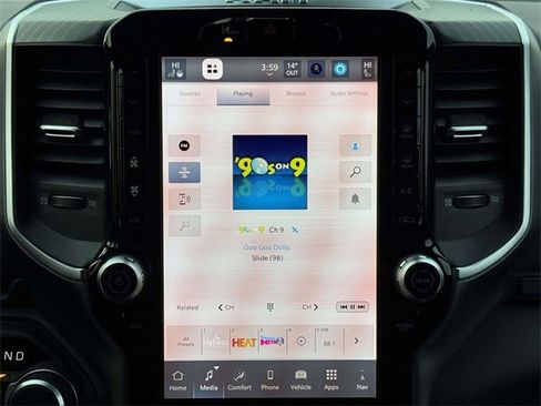 New 2026 RAM 1500 4x4 Crew Cab image 3