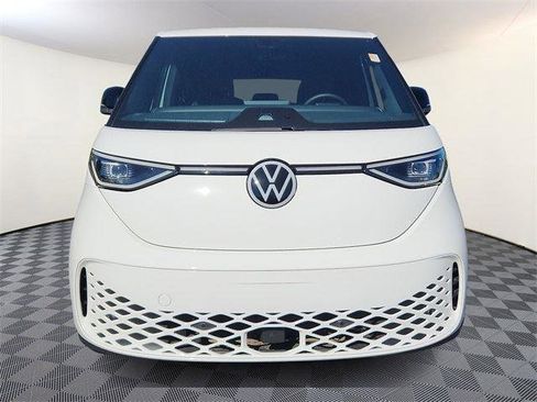 New 2025 Volkswagen ID. Buzz Pro S image 2