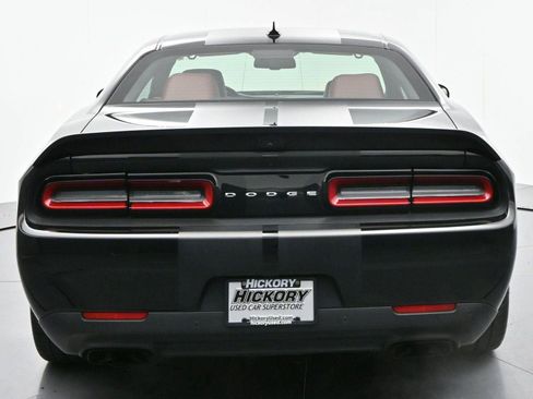 Used 2022 Dodge Challenger SRT Hellcat image 6