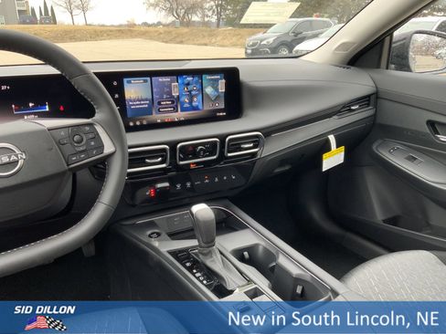 New 2026 Nissan Sentra SV w/ SV Convenience Package image 7