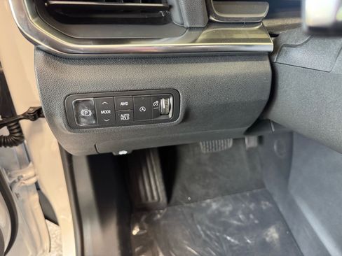 New 2026 GMC Terrain Elevation w/ Elevation Premium Package AWD/4WD image 15