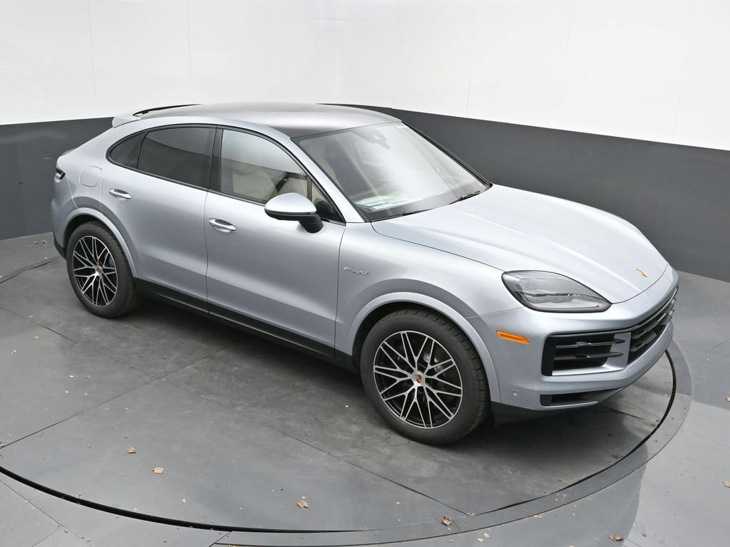 Certified 2026 Porsche Cayenne E-Hybrid Coupe AWD/4WD image 28