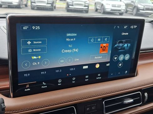 Certified 2022 Lincoln Nautilus Reserve w/ Equipment Group 201A AWD/4WD image 18