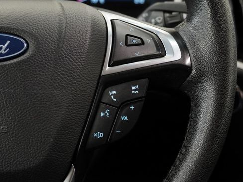 Used 2019 Ford Edge SEL w/ Equipment Group 201A FWD image 21