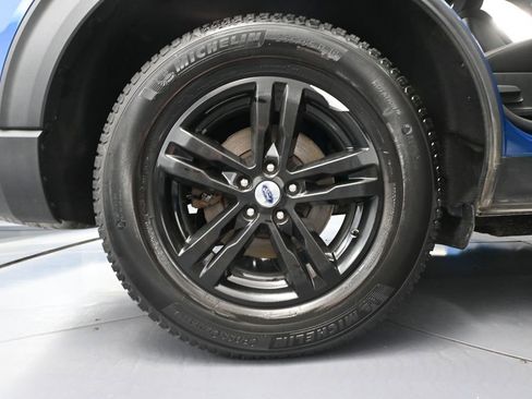 Used 2020 Ford Explorer XLT w/ Comfort Package AWD/4WD image 15