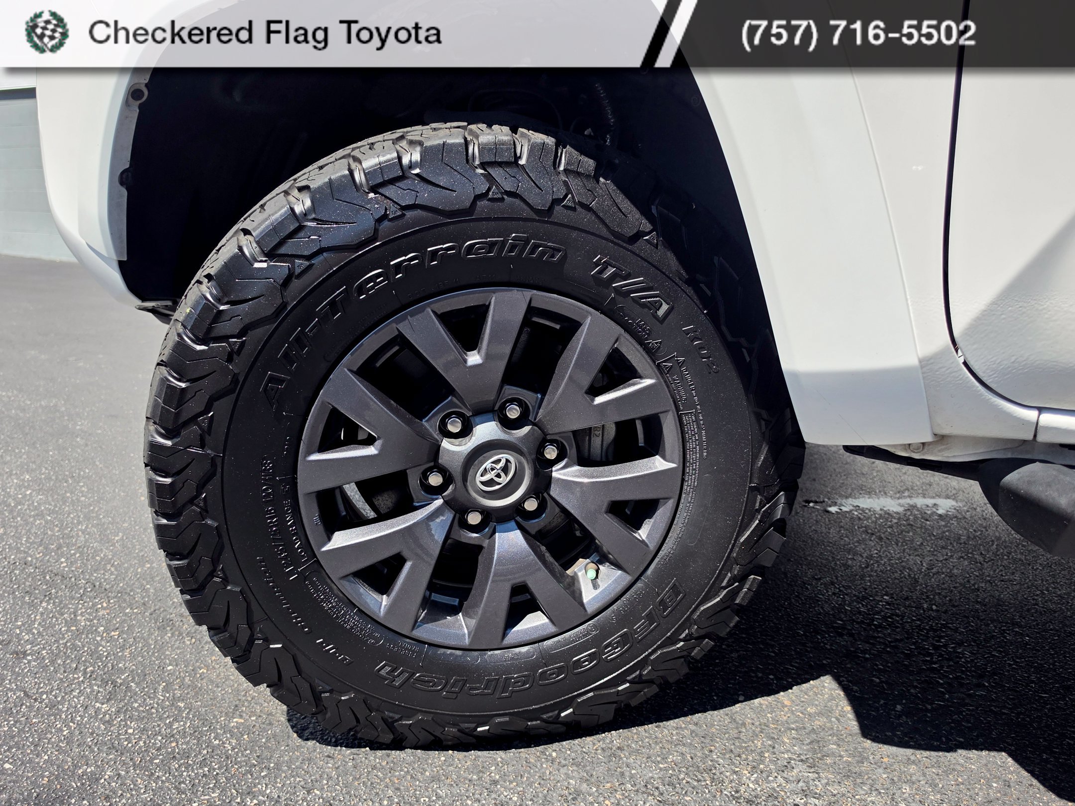 Used 2023 Toyota Tacoma SR5 RWD image 9