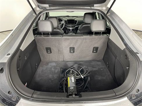 Certified 2017 Chevrolet Volt Premier w/ Driver Confidence Package image 18
