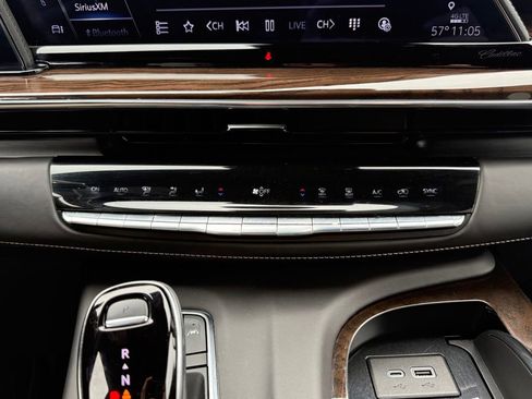 Used 2023 Cadillac Escalade Sport Platinum AWD/4WD image 28