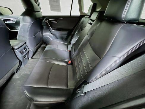 Certified 2019 Toyota RAV4 Limited w/ Advanced Technology Package image 21