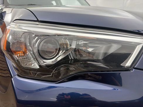 Used 2019 Toyota 4Runner Limited AWD/4WD image 32